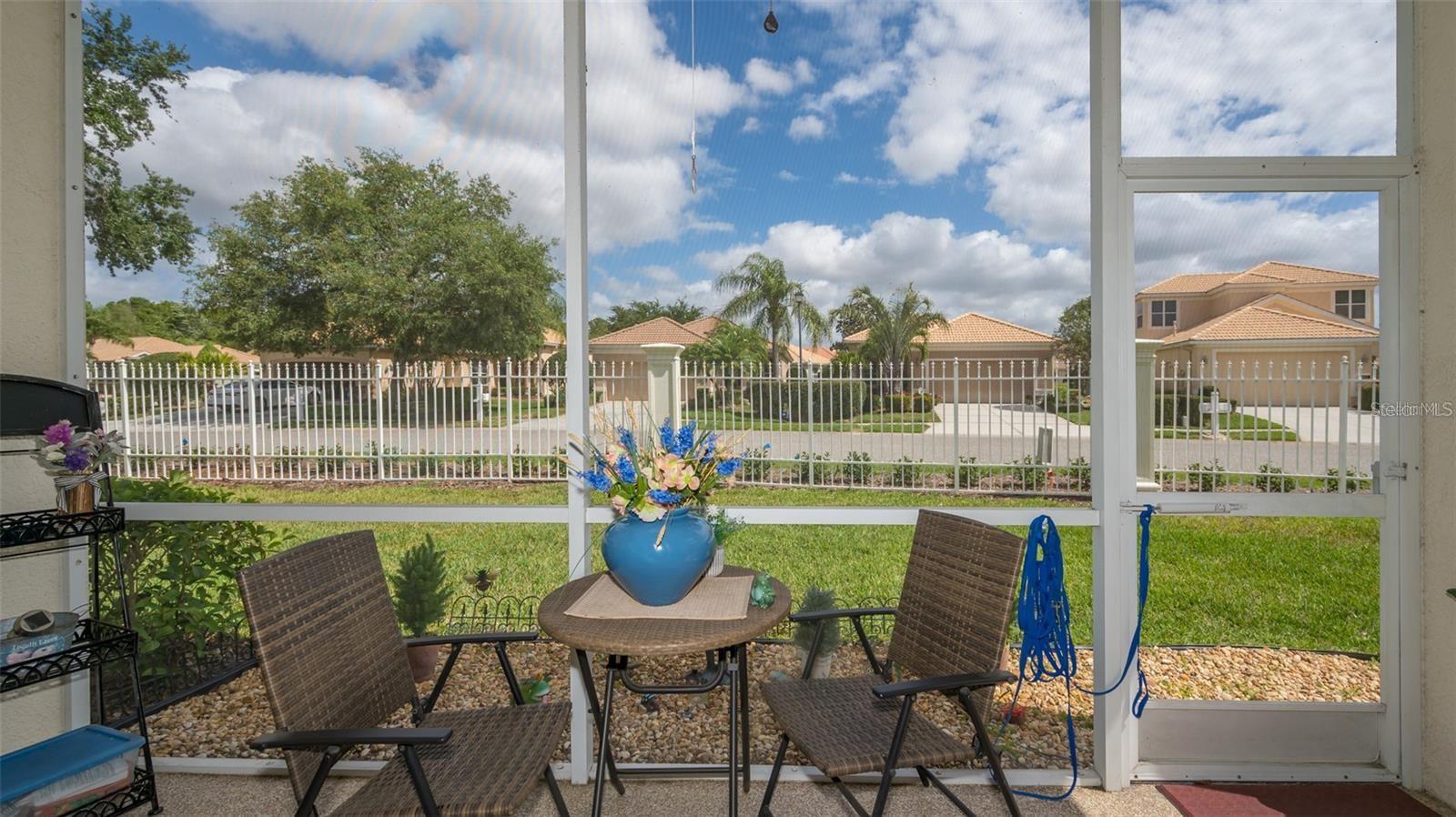 Image 29 of 54 For 7357 Fountain Palm Circle 11-102