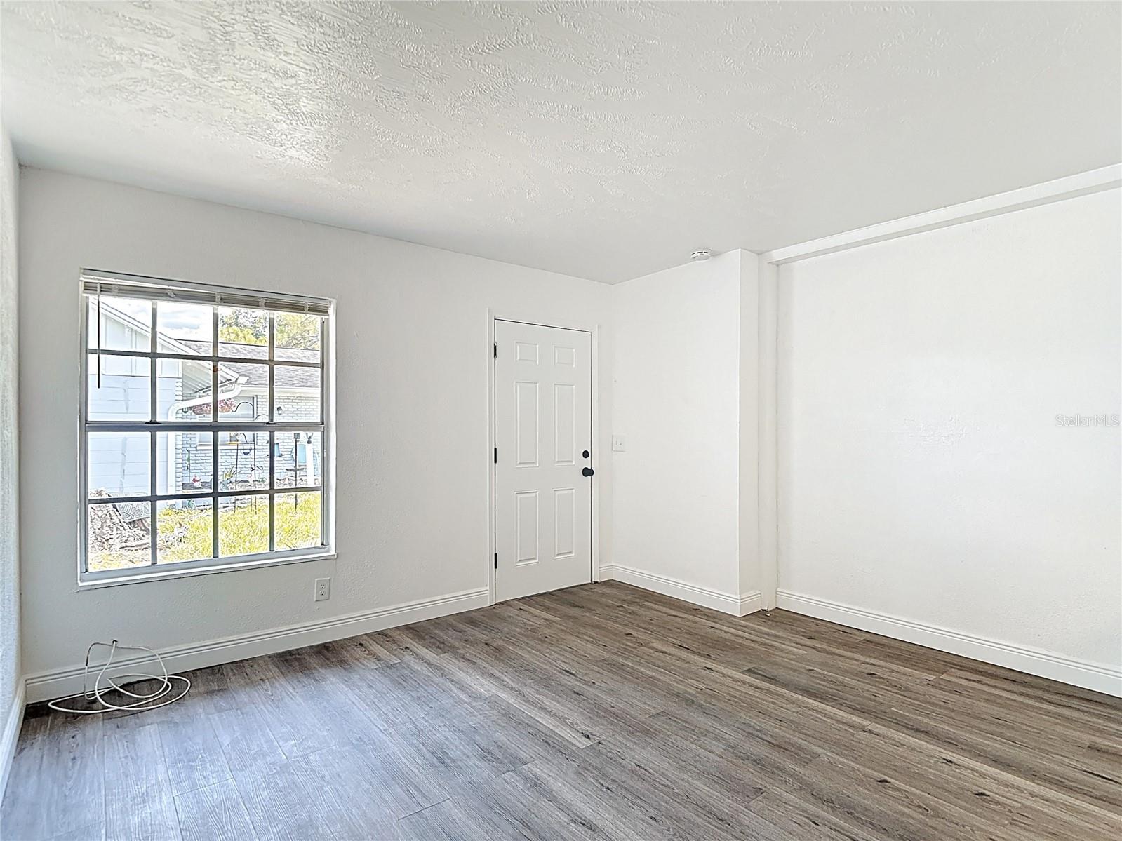 Image 6 of 17 For 1409 College Park Lane