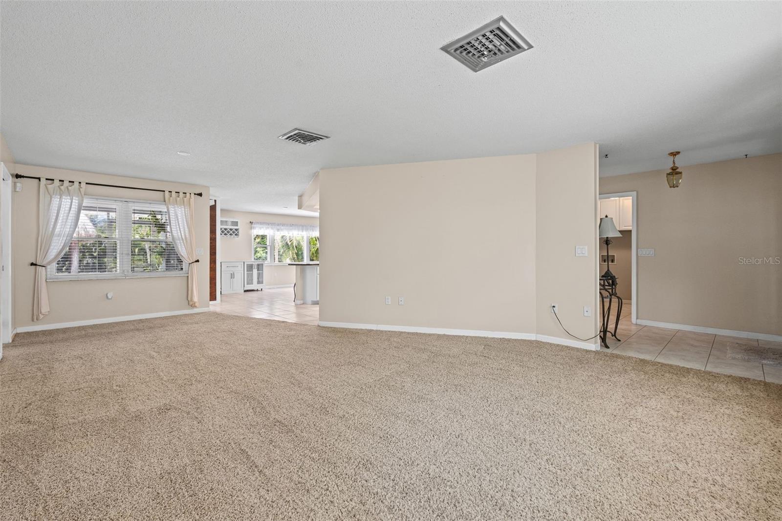 Image 19 of 48 For 344 Bernard Avenue