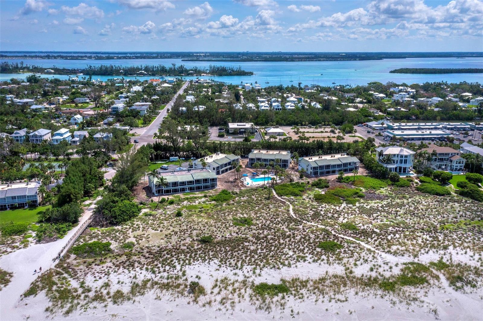 Image 33 of 51 For 6925 Gulf Of Mexico Drive 24