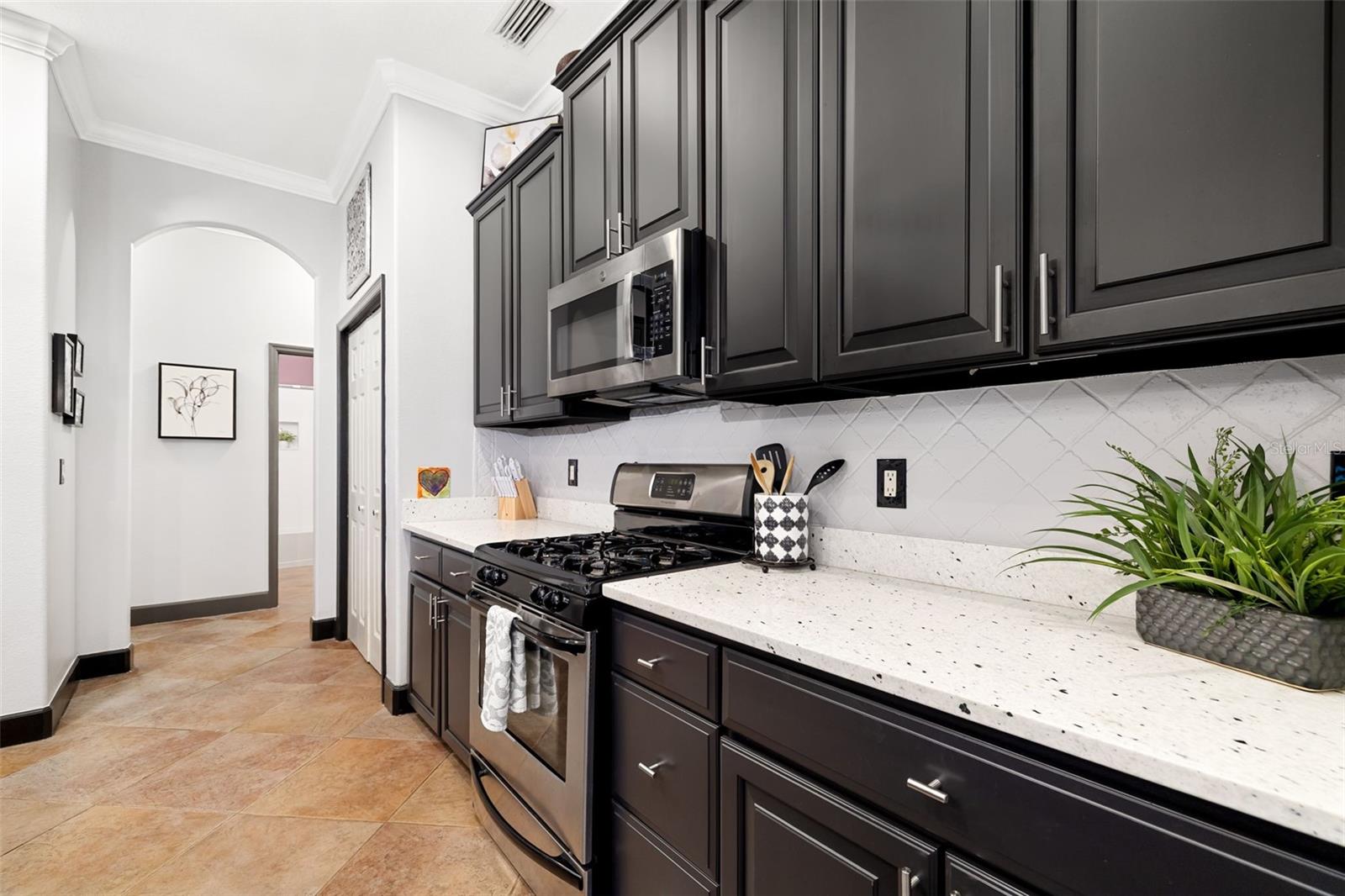 Image 12 of 57 For 7114 68th Drive E