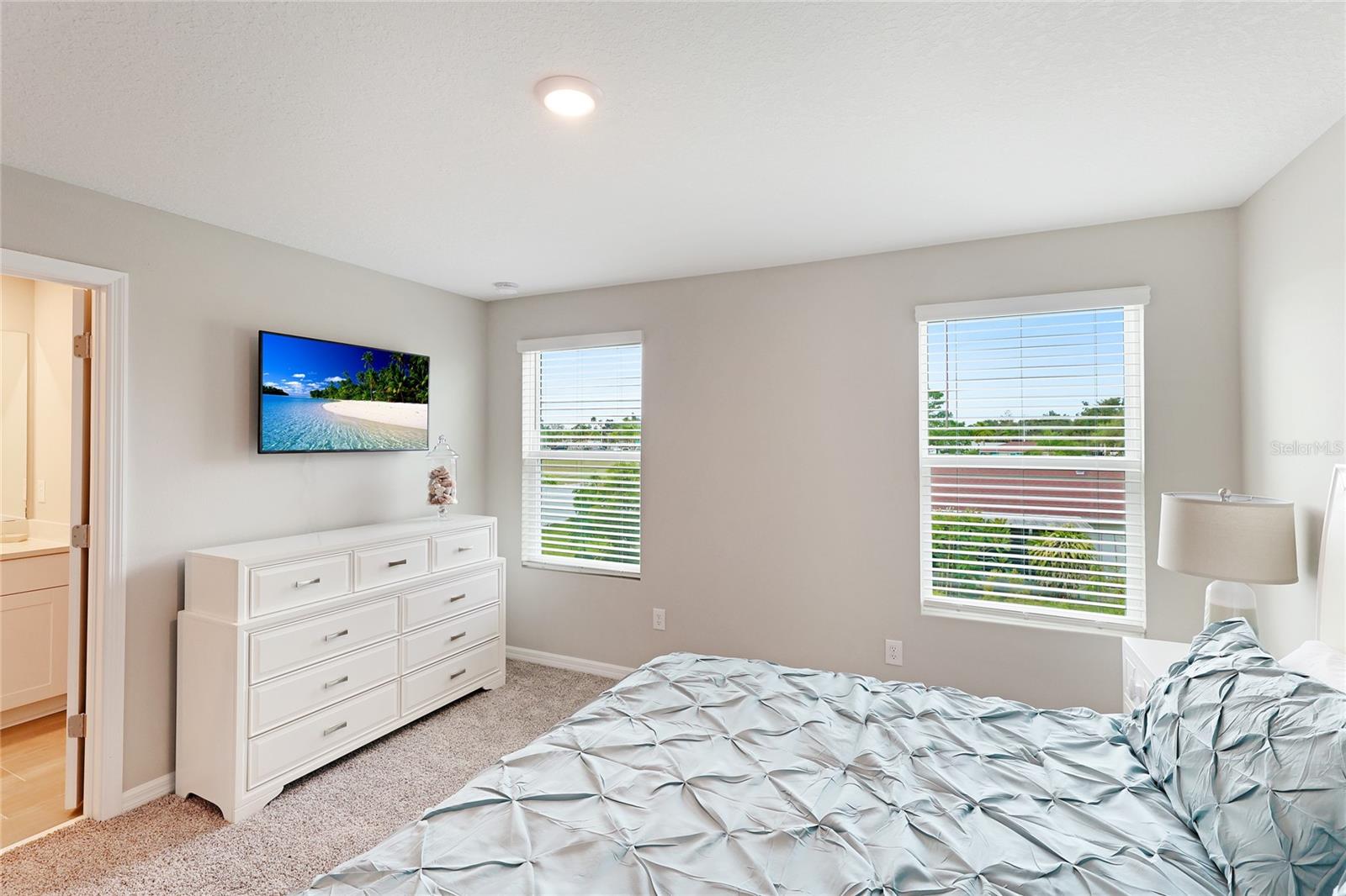 Image 15 of 27 For 17063 Coral Key Drive