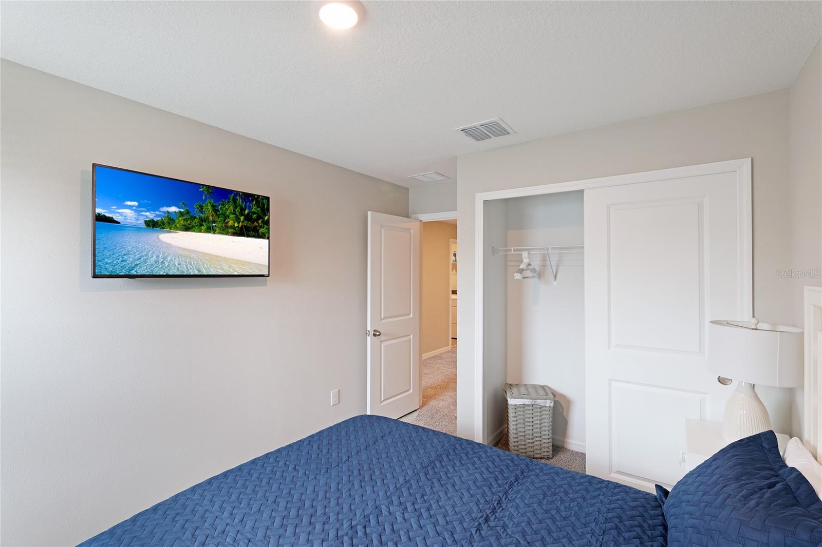 Image 23 of 27 For 17063 Coral Key Drive