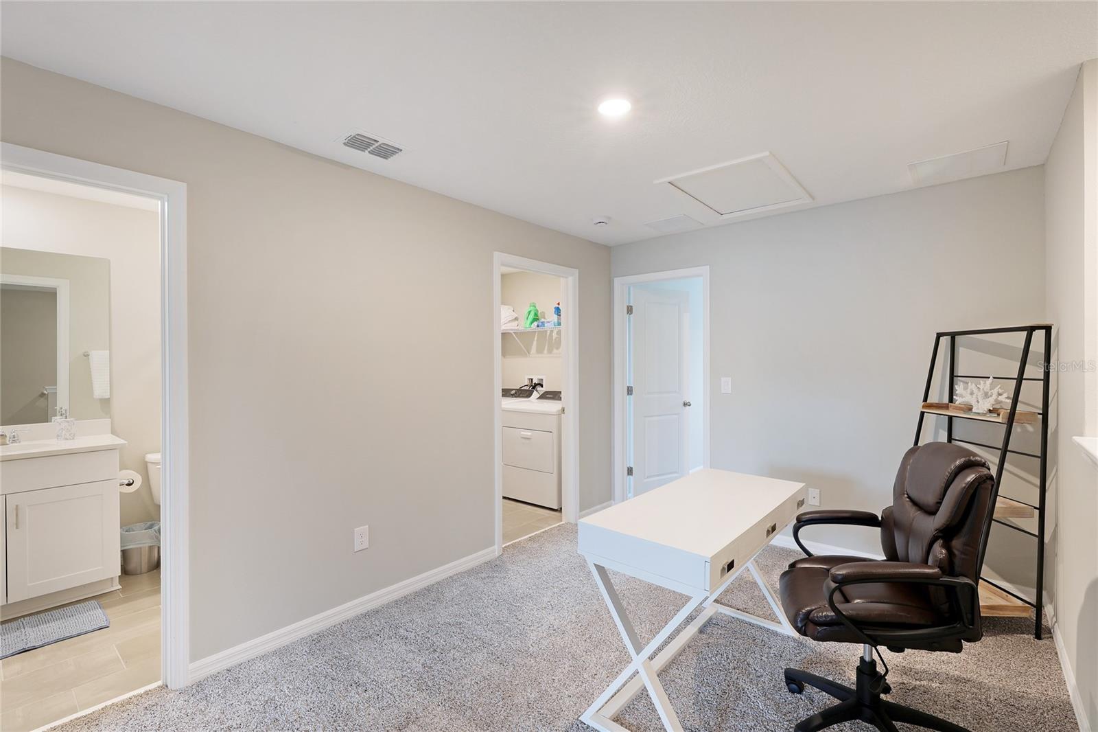 Image 24 of 27 For 17063 Coral Key Drive