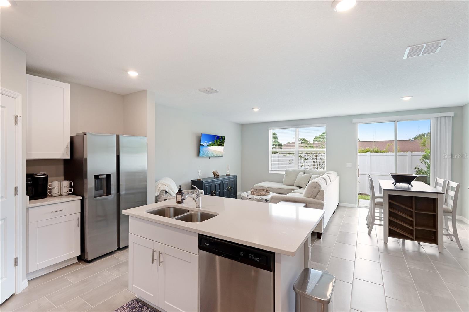 Image 9 of 27 For 17063 Coral Key Drive