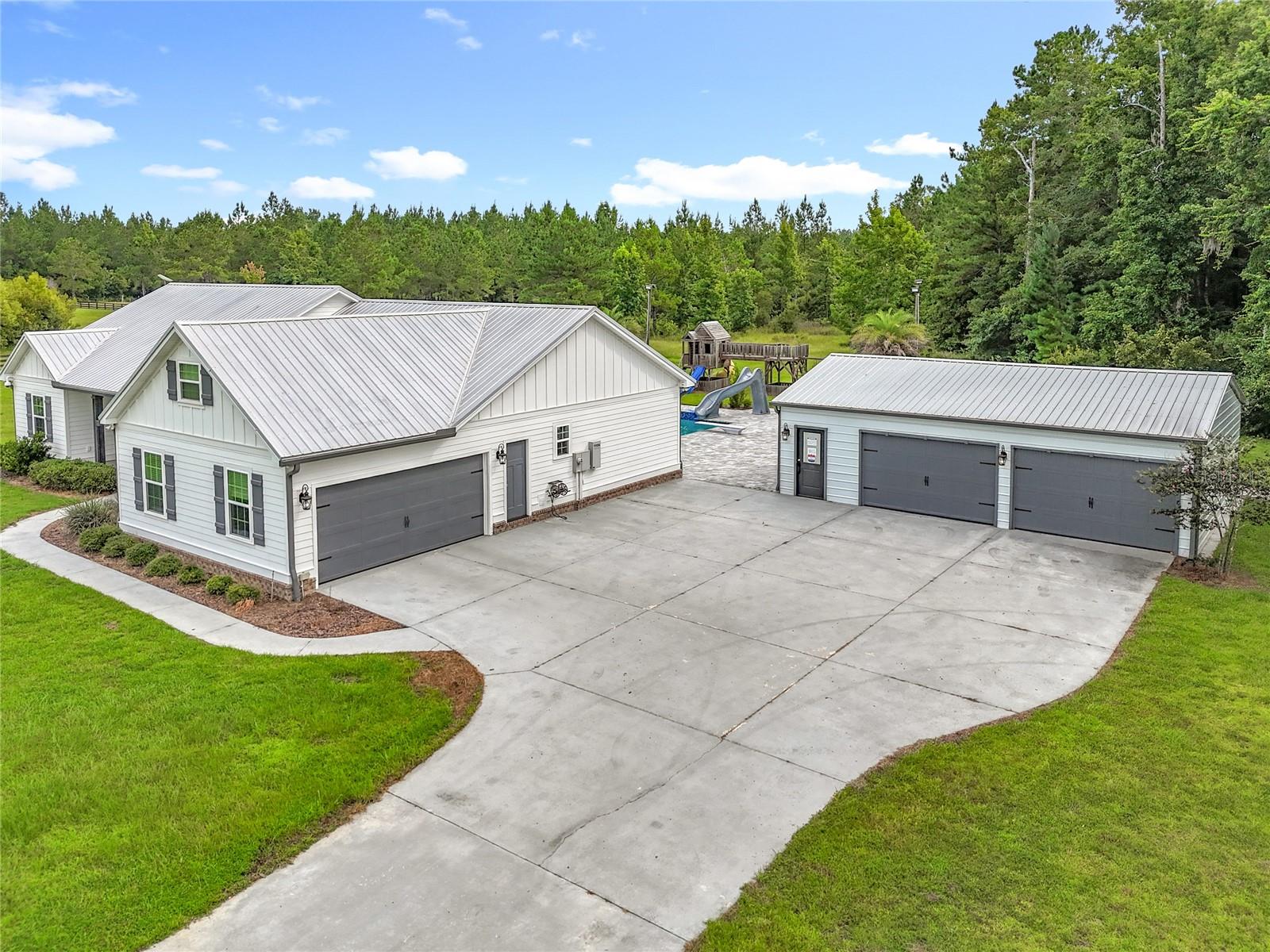 Image 13 of 84 For 55015 Countree Life Way