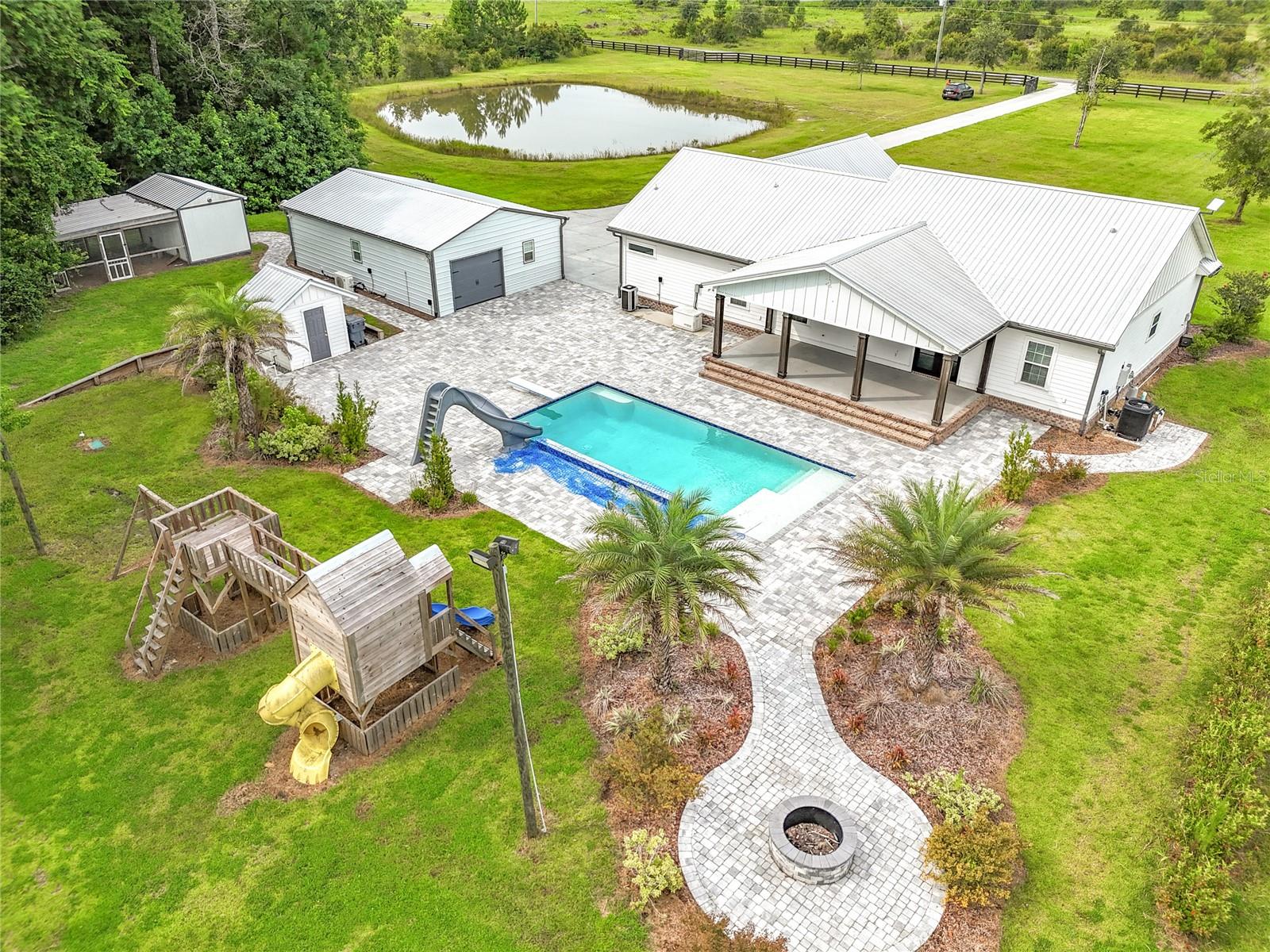 Image 18 of 84 For 55015 Countree Life Way