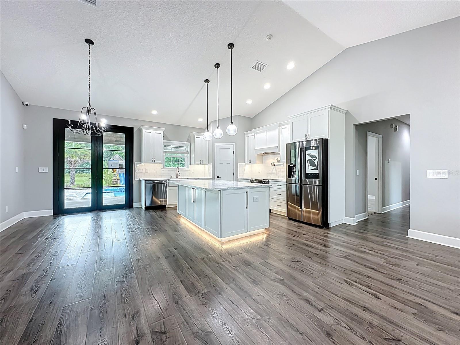Image 3 of 84 For 55015 Countree Life Way