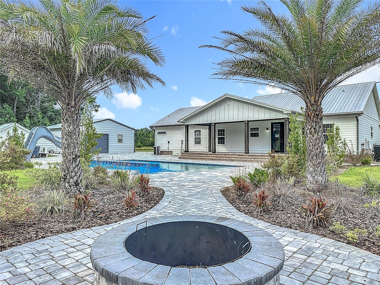 Image 5 of 84 For 55015 Countree Life Way