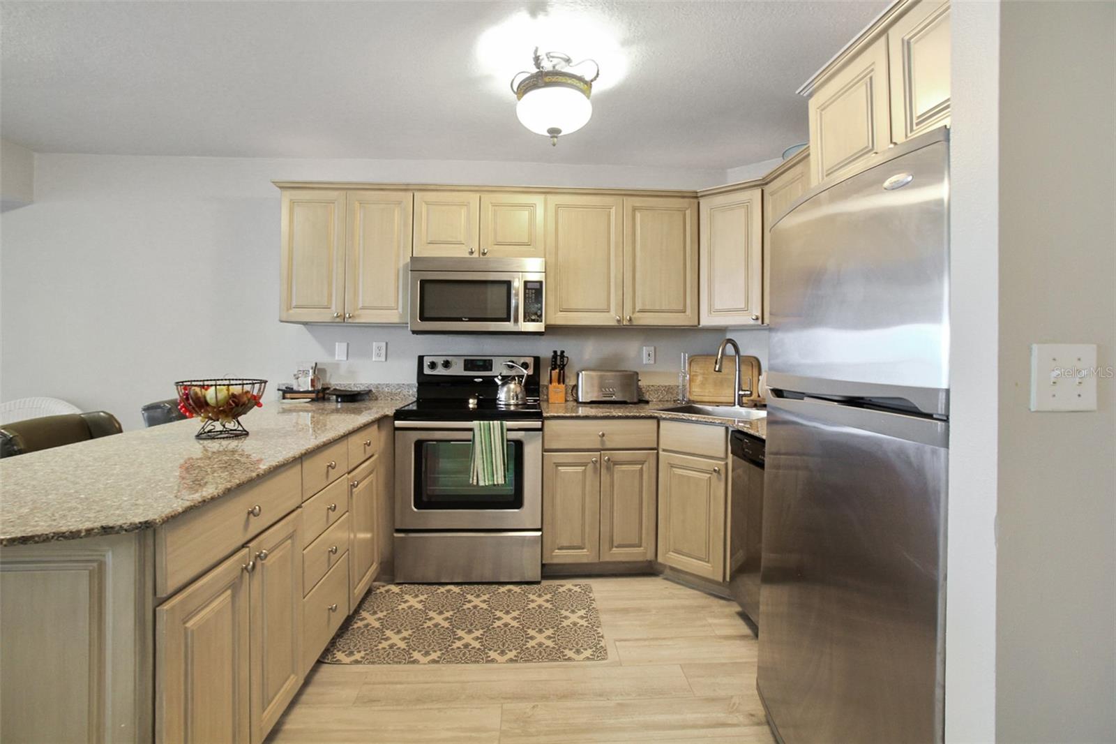 Image 4 of 46 For 1050 Longboat Club Road 702