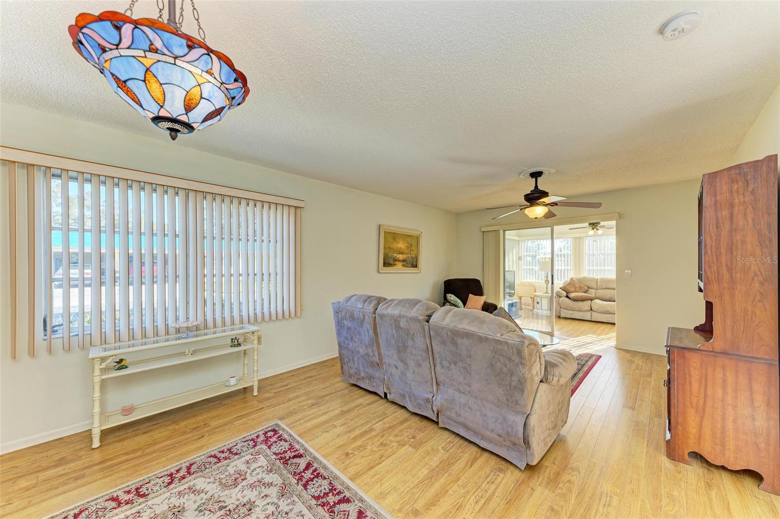 Image 14 of 38 For 390 301 Boulevard W 11d