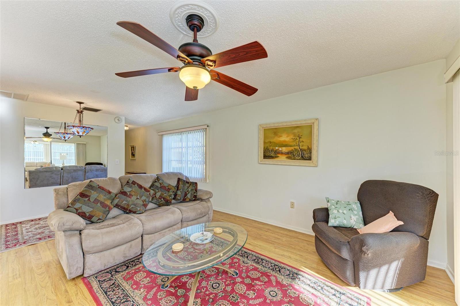 Image 15 of 38 For 390 301 Boulevard W 11d