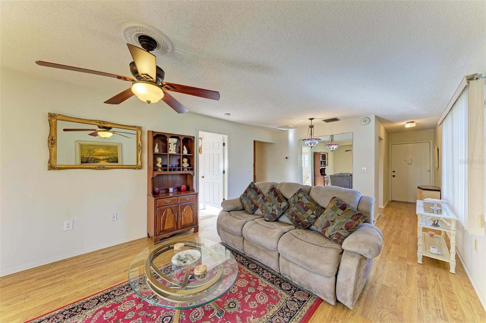 Image 16 of 38 For 390 301 Boulevard W 11d