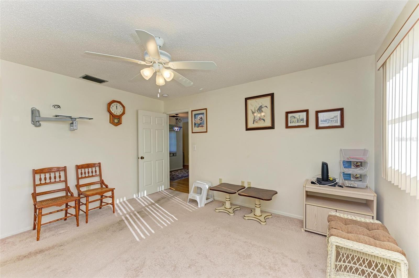 Image 23 of 38 For 390 301 Boulevard W 11d
