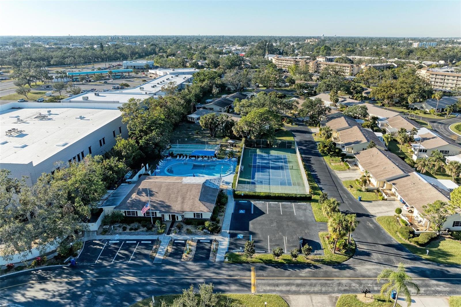 Image 36 of 38 For 390 301 Boulevard W 11d