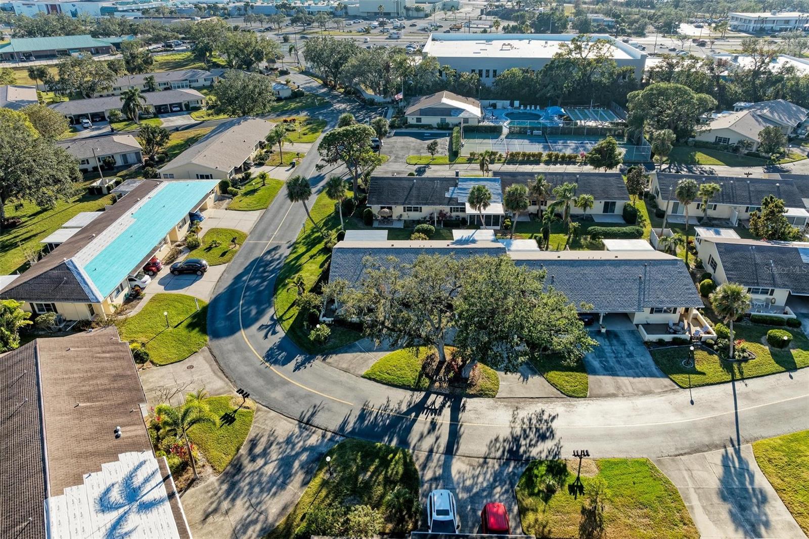 Image 6 of 38 For 390 301 Boulevard W 11d