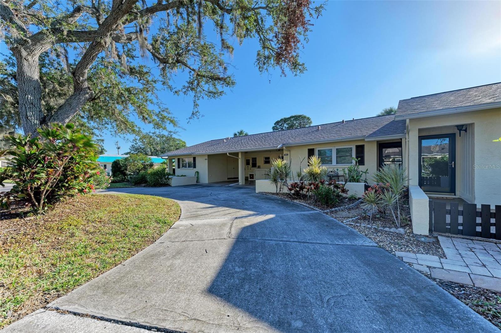 Image 7 of 38 For 390 301 Boulevard W 11d