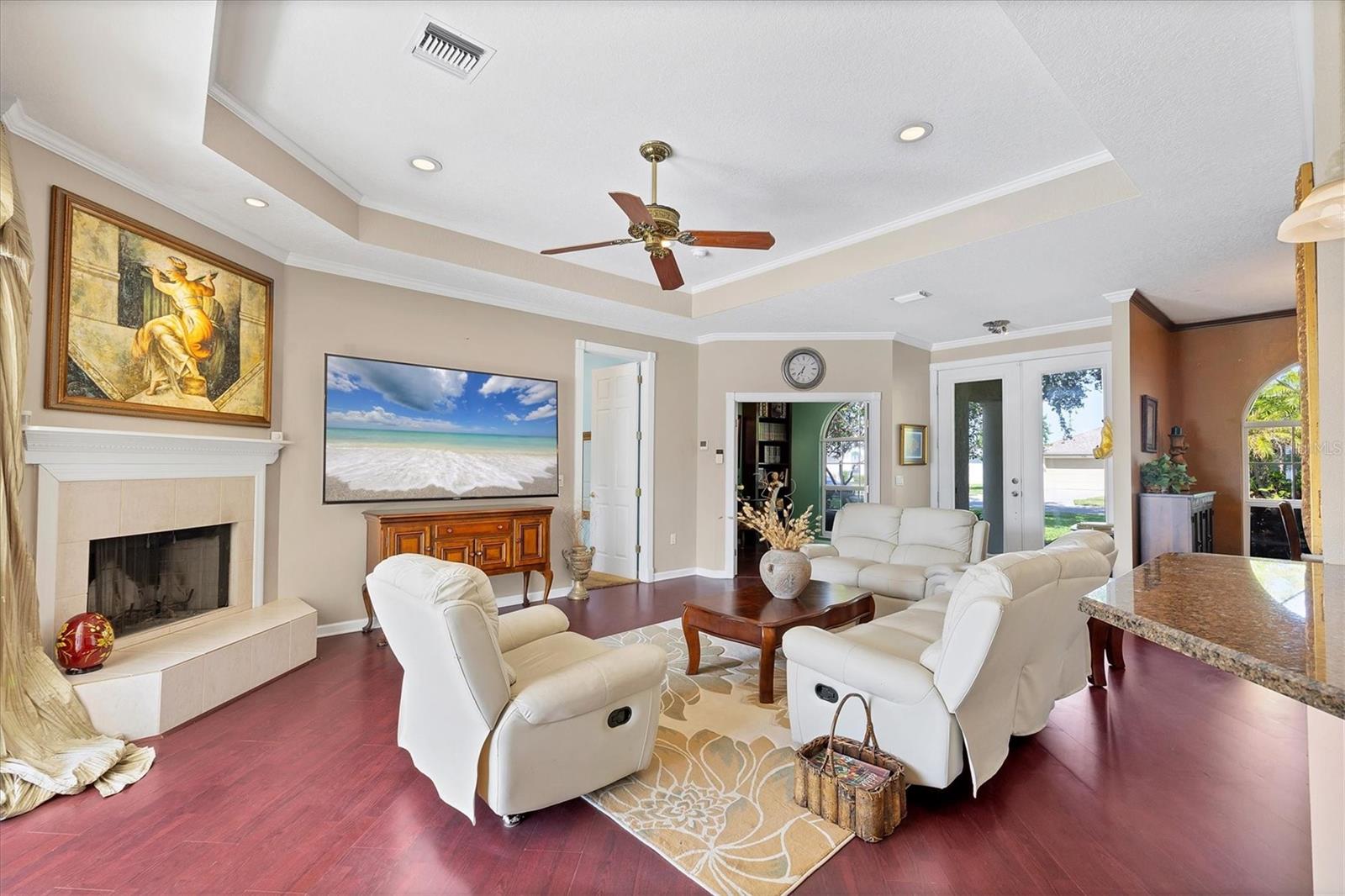 Image 5 of 35 For 5786 Sandy Pointe Drive