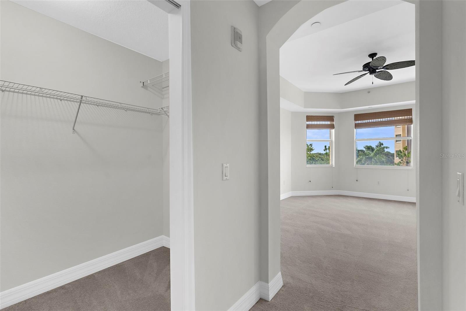 Image 24 of 38 For 1921 Monte Carlo Drive 405