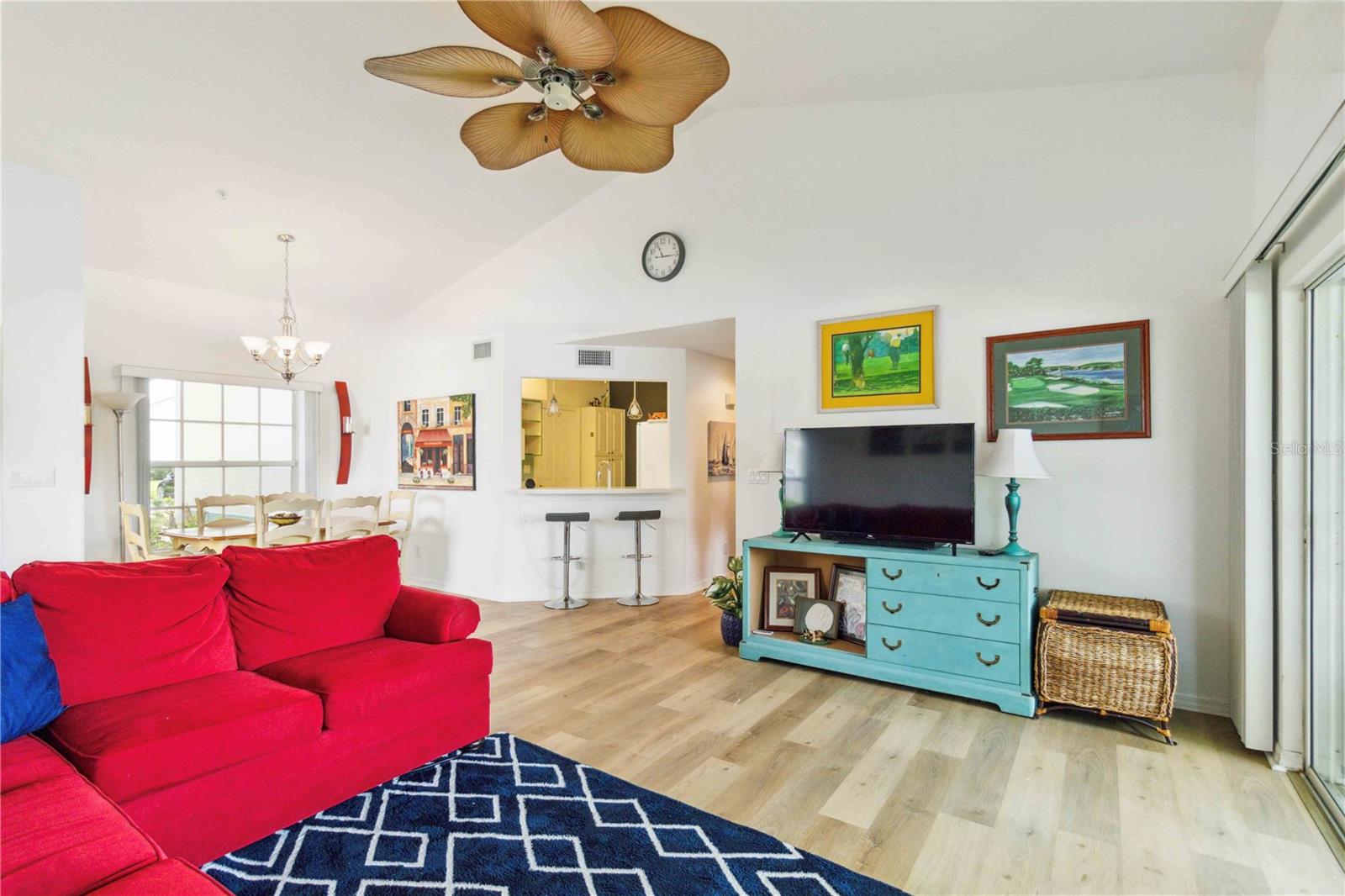 Image 5 of 28 For 6568 Fairway Gardens Drive 6568