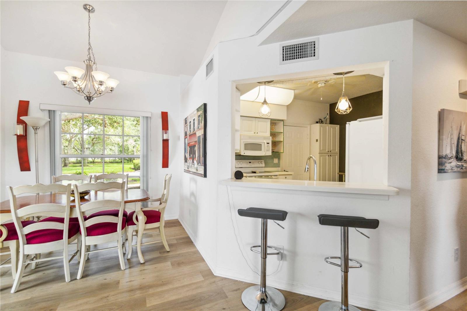 Image 7 of 28 For 6568 Fairway Gardens Drive 6568