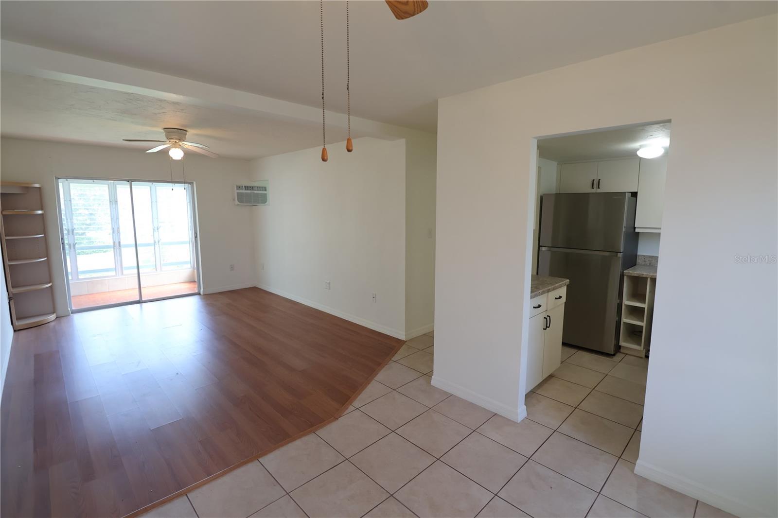 Image 8 of 13 For 1863 Sunny Drive G22