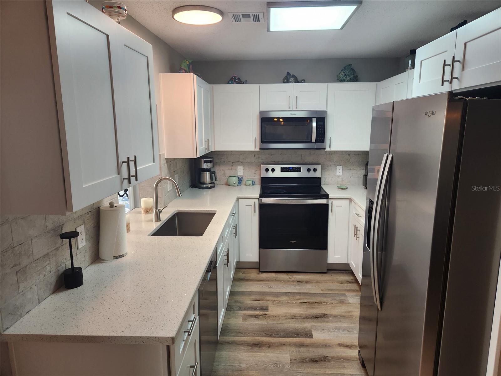 Image 5 of 24 For 1229 Coral Lane