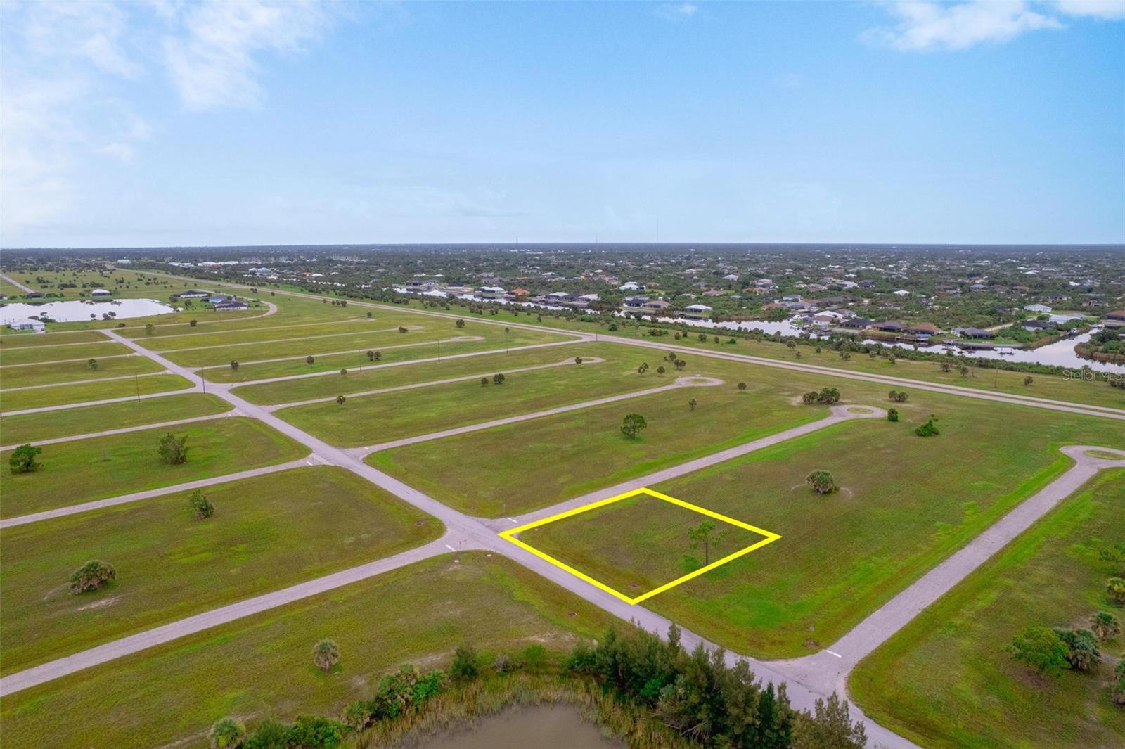 Image 3 of 11 For 20 Chinaberry Way