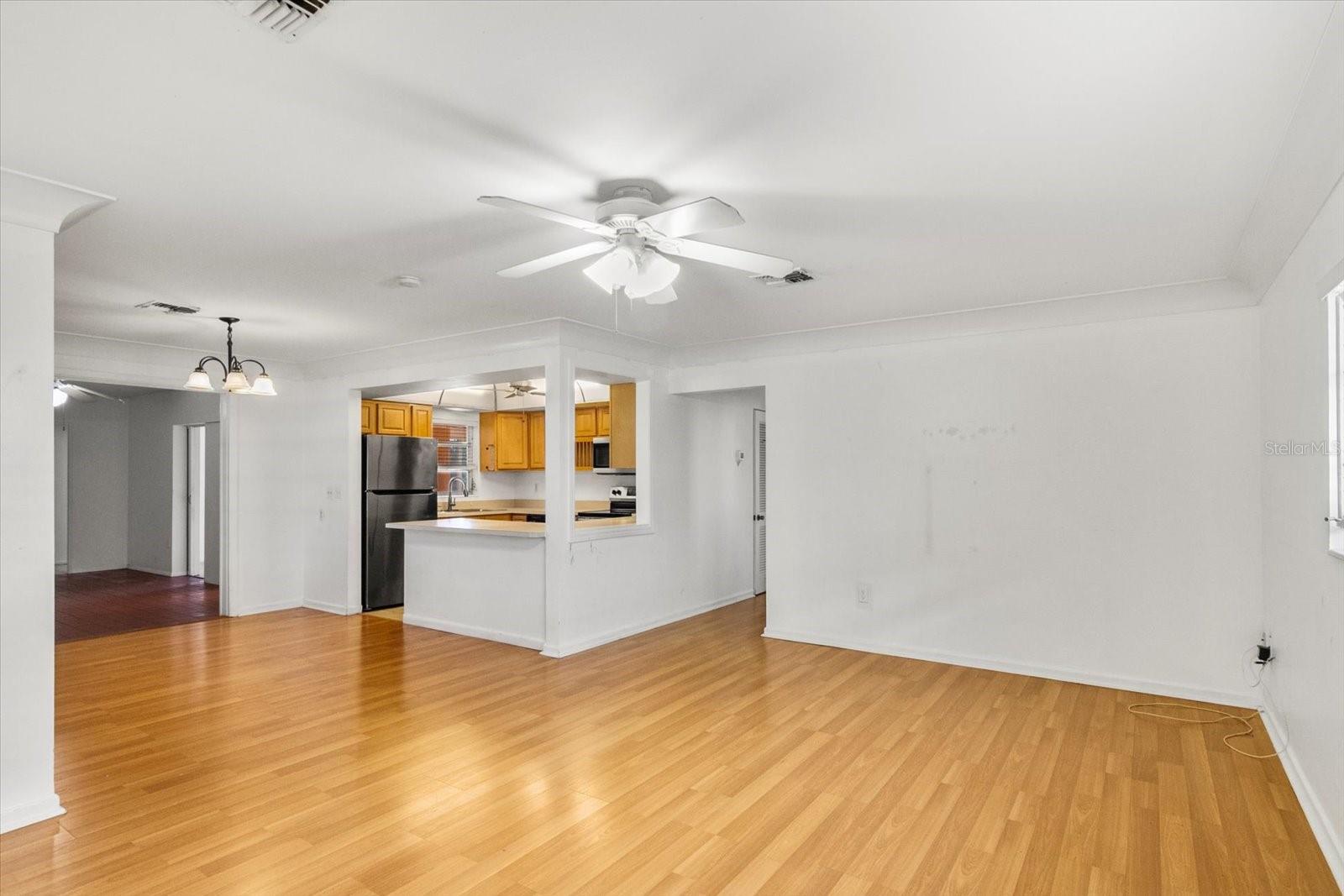 Image 4 of 20 For 2317 Grove Street