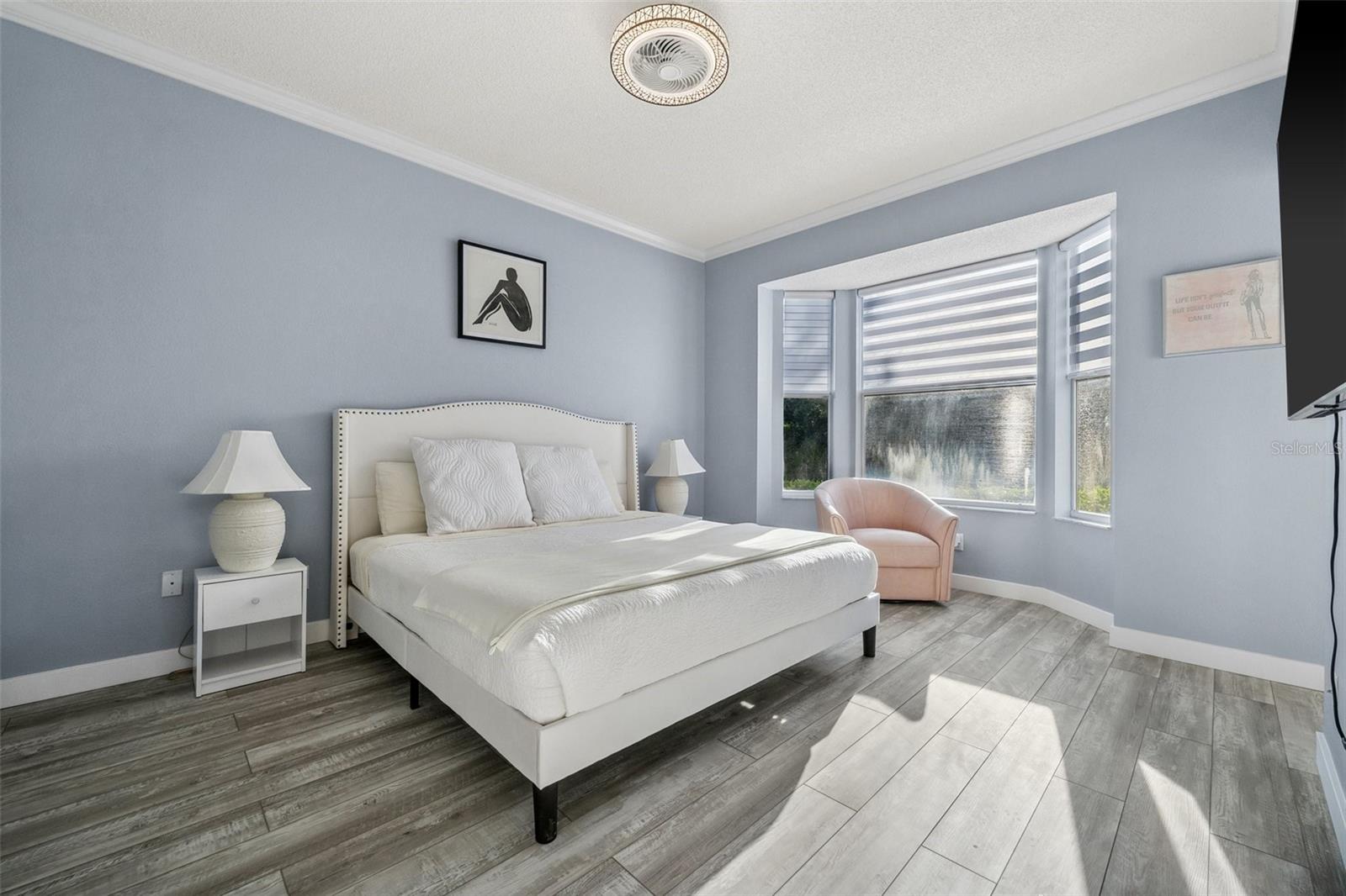 Image 4 of 31 For 9611 Castle Point Drive 912