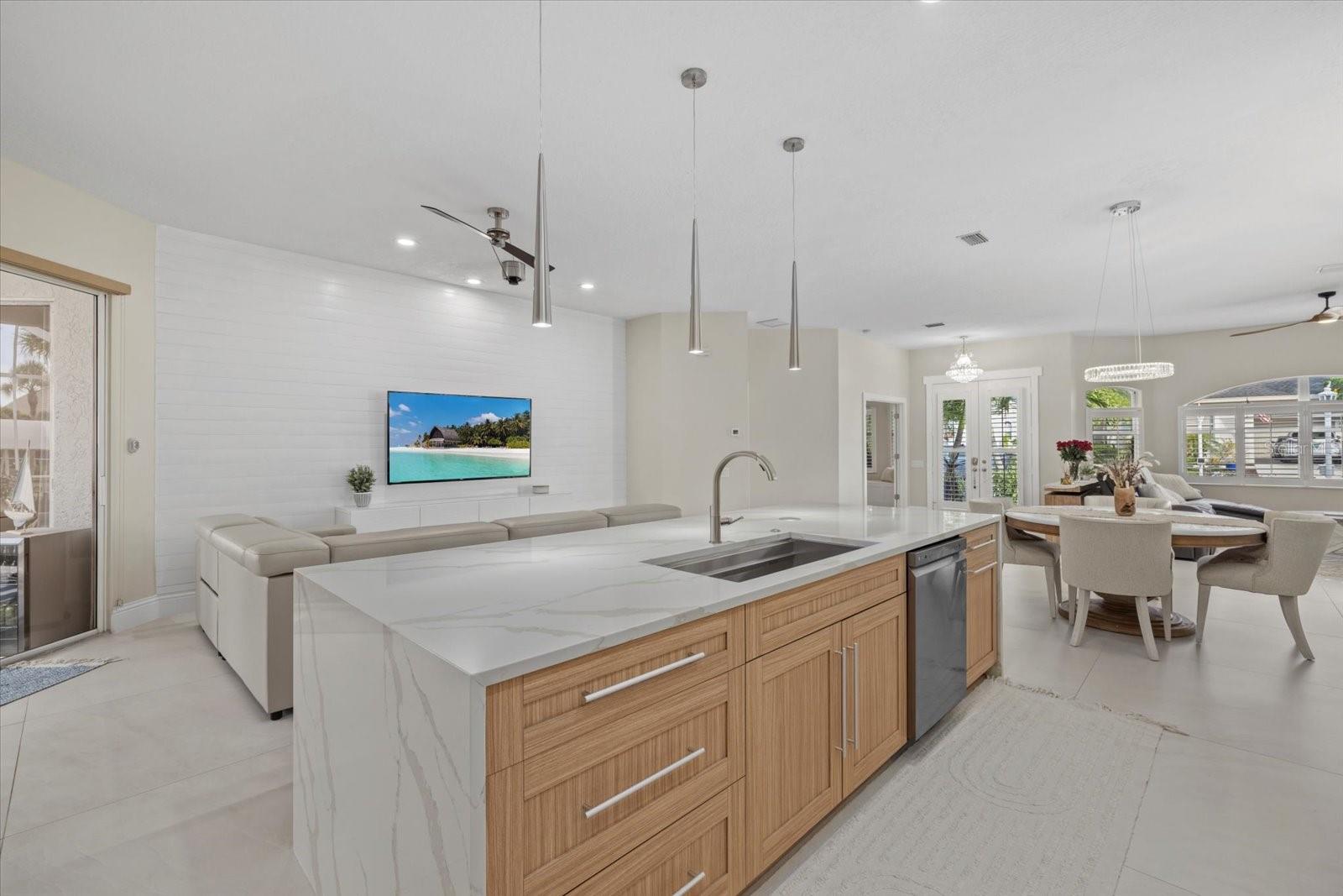 Image 17 of 47 For 4611 Shark Drive