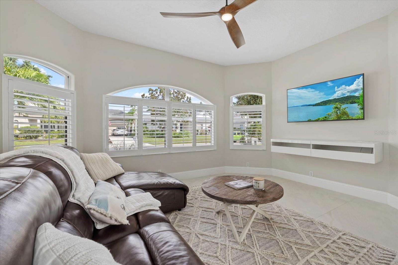 Image 8 of 47 For 4611 Shark Drive