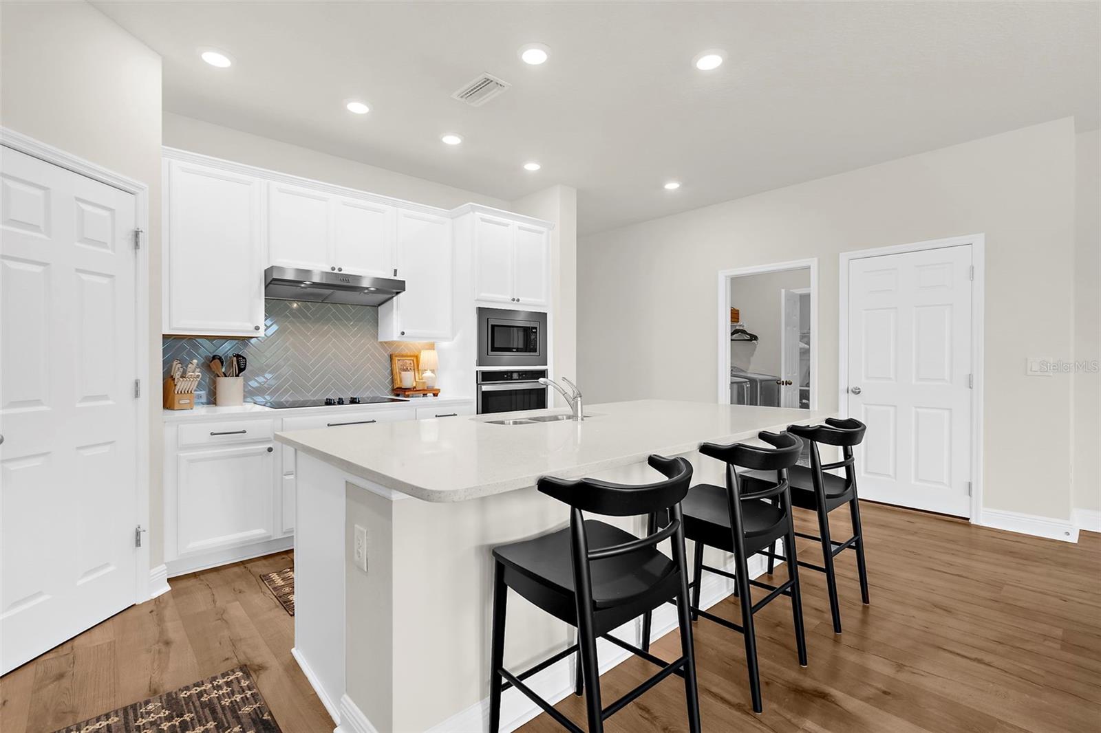 Image 13 of 43 For 8107 Trimbelle Terrace