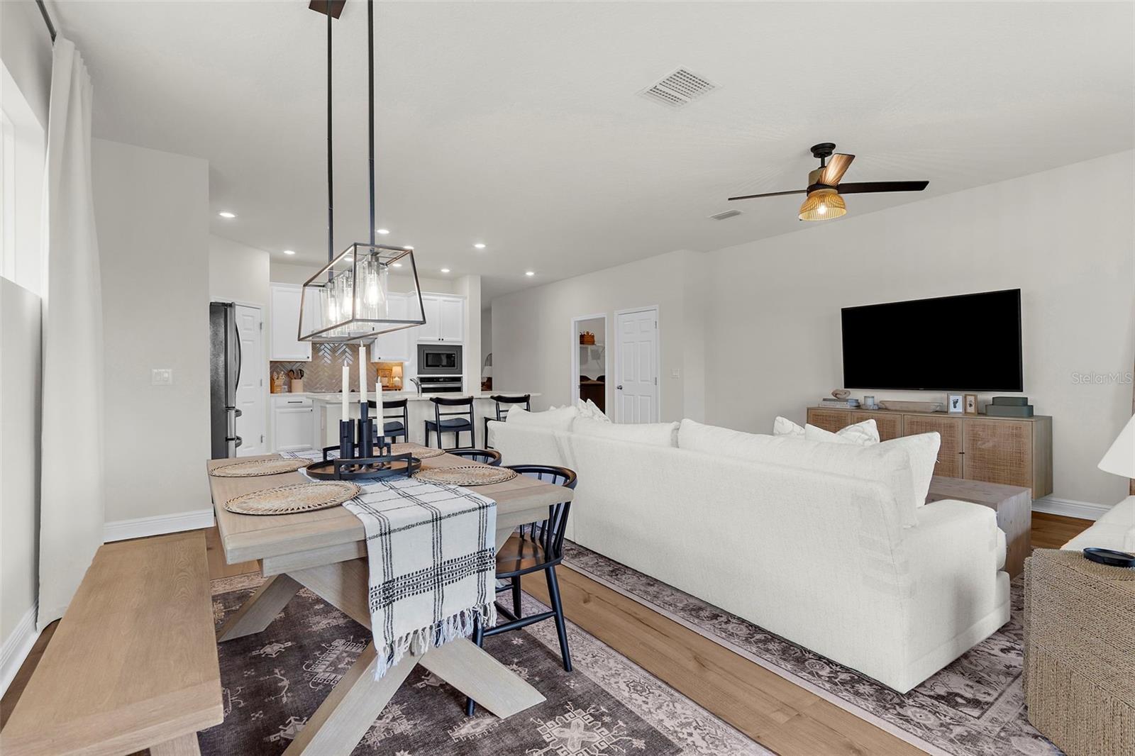 Image 7 of 43 For 8107 Trimbelle Terrace