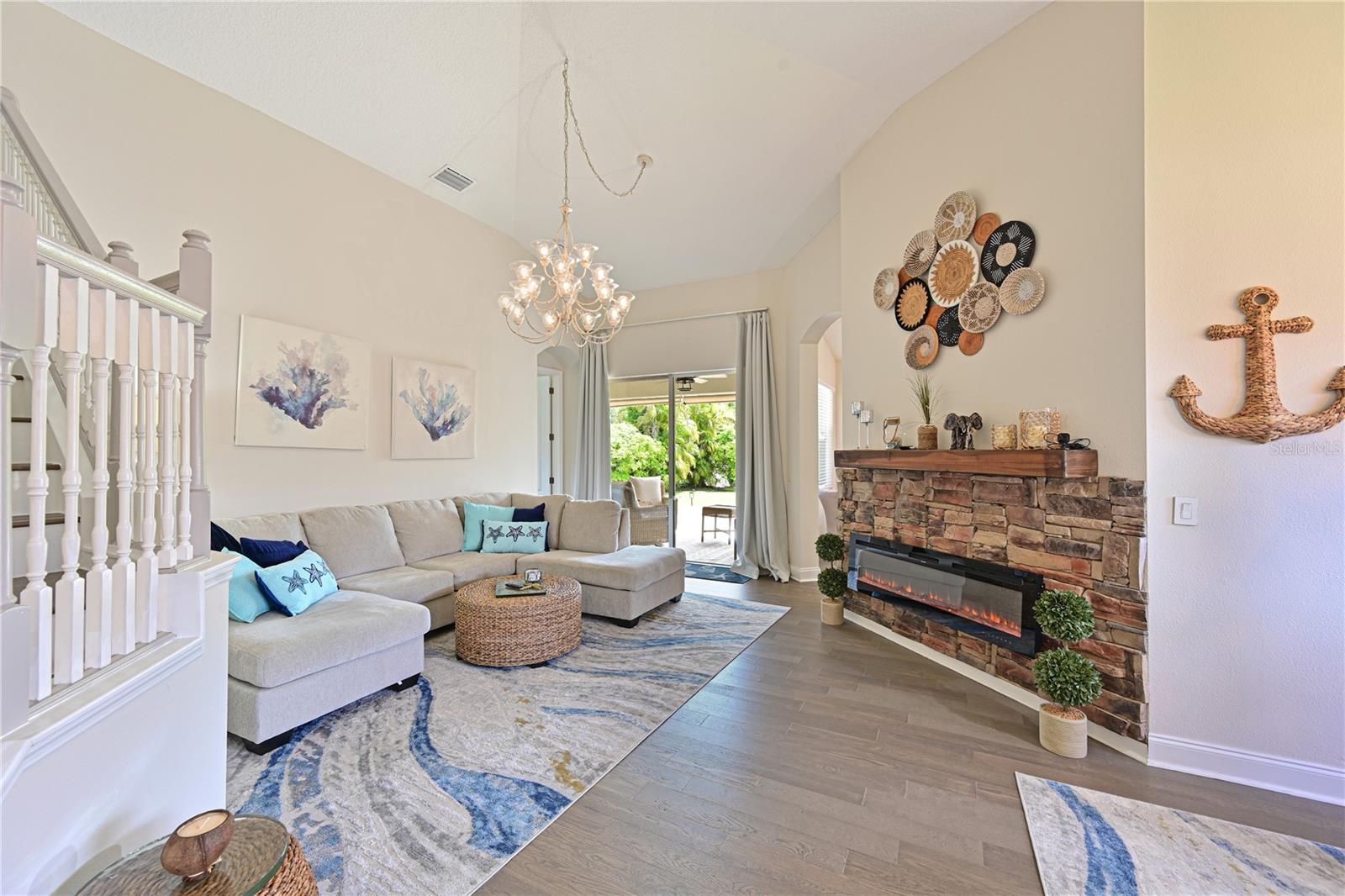 Image 2 of 41 For 211 Dahlia Court