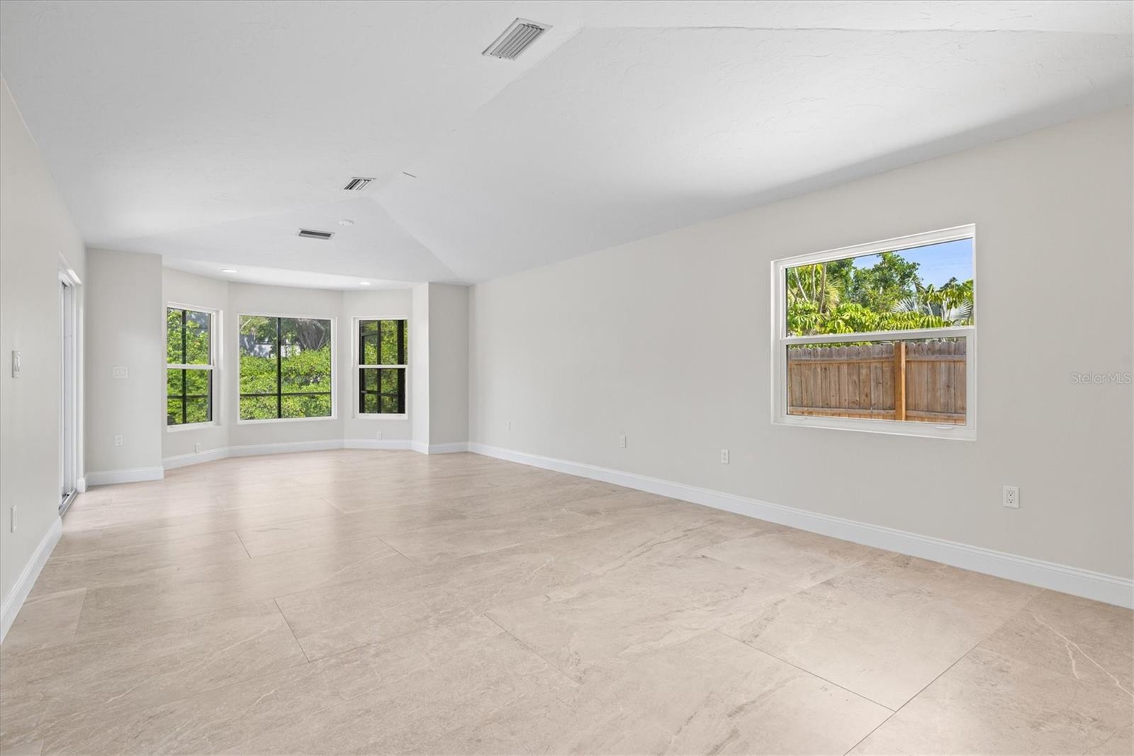 Image 26 of 100 For 5012 Higel Avenue