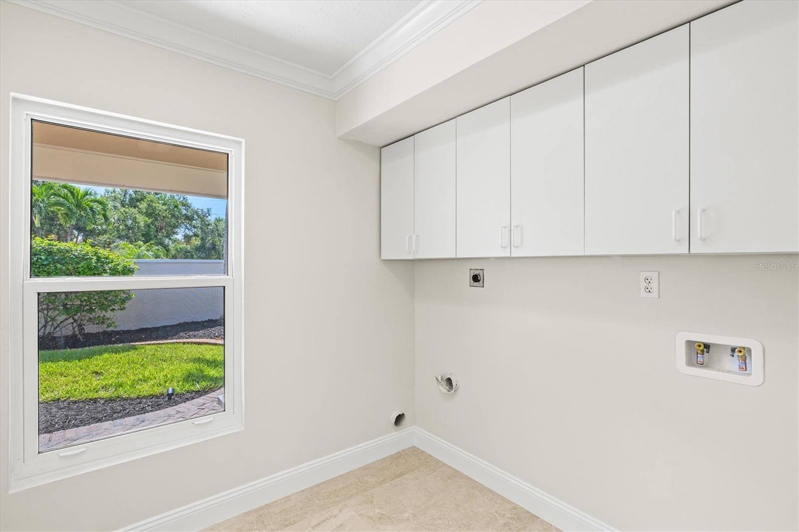 Image 37 of 100 For 5012 Higel Avenue