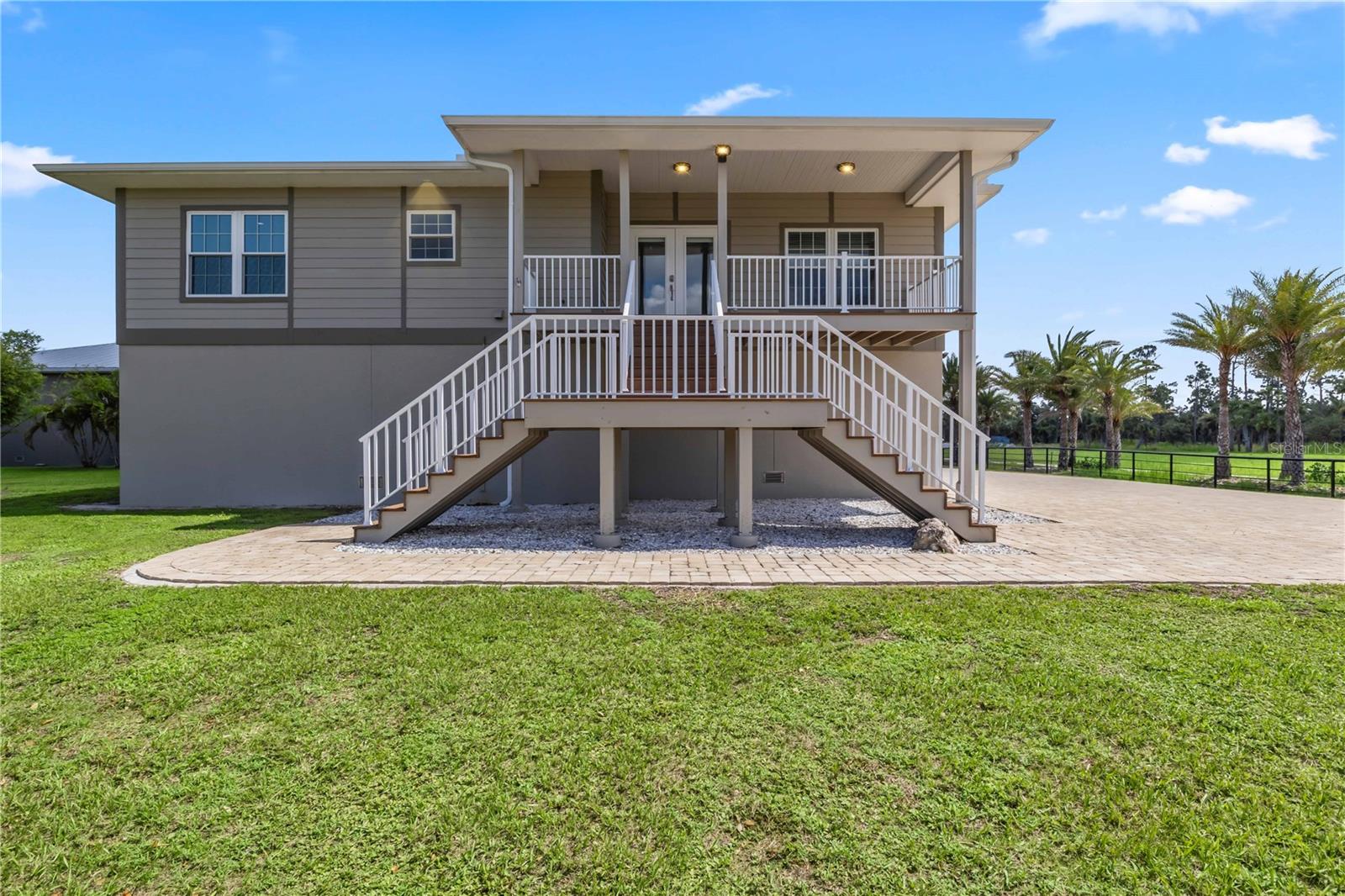 Image 10 of 65 For 24490 Yacht Club Boulevard