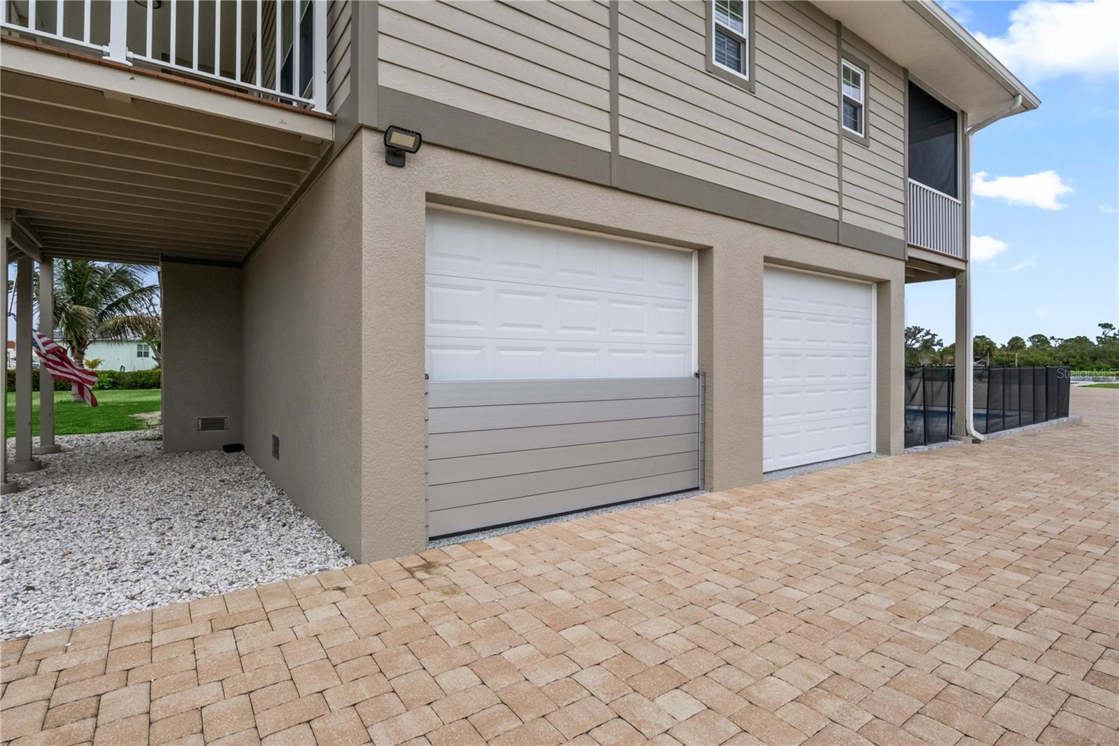 Image 11 of 65 For 24490 Yacht Club Boulevard