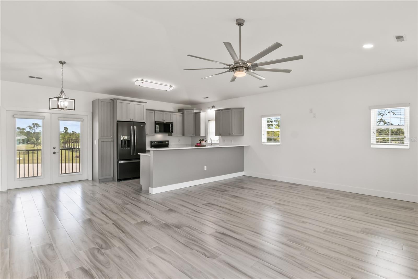 Image 19 of 65 For 24490 Yacht Club Boulevard