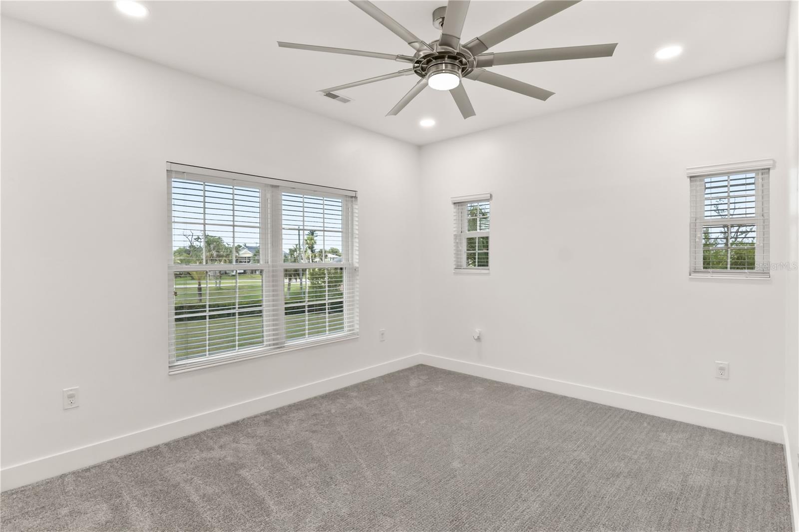 Image 29 of 65 For 24490 Yacht Club Boulevard