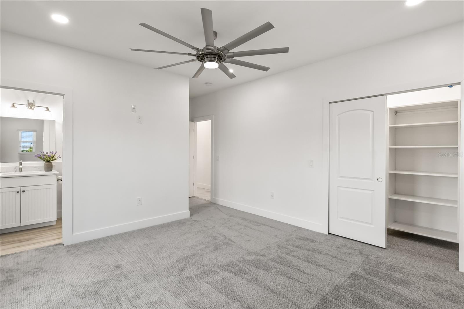 Image 31 of 65 For 24490 Yacht Club Boulevard