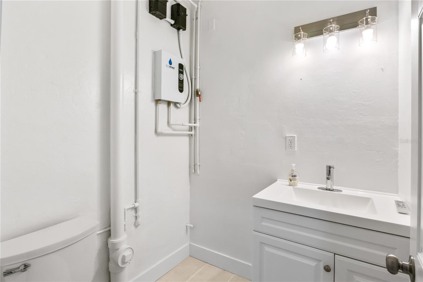Image 40 of 65 For 24490 Yacht Club Boulevard