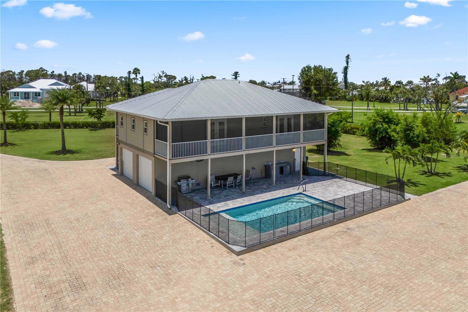 Image 6 of 65 For 24490 Yacht Club Boulevard