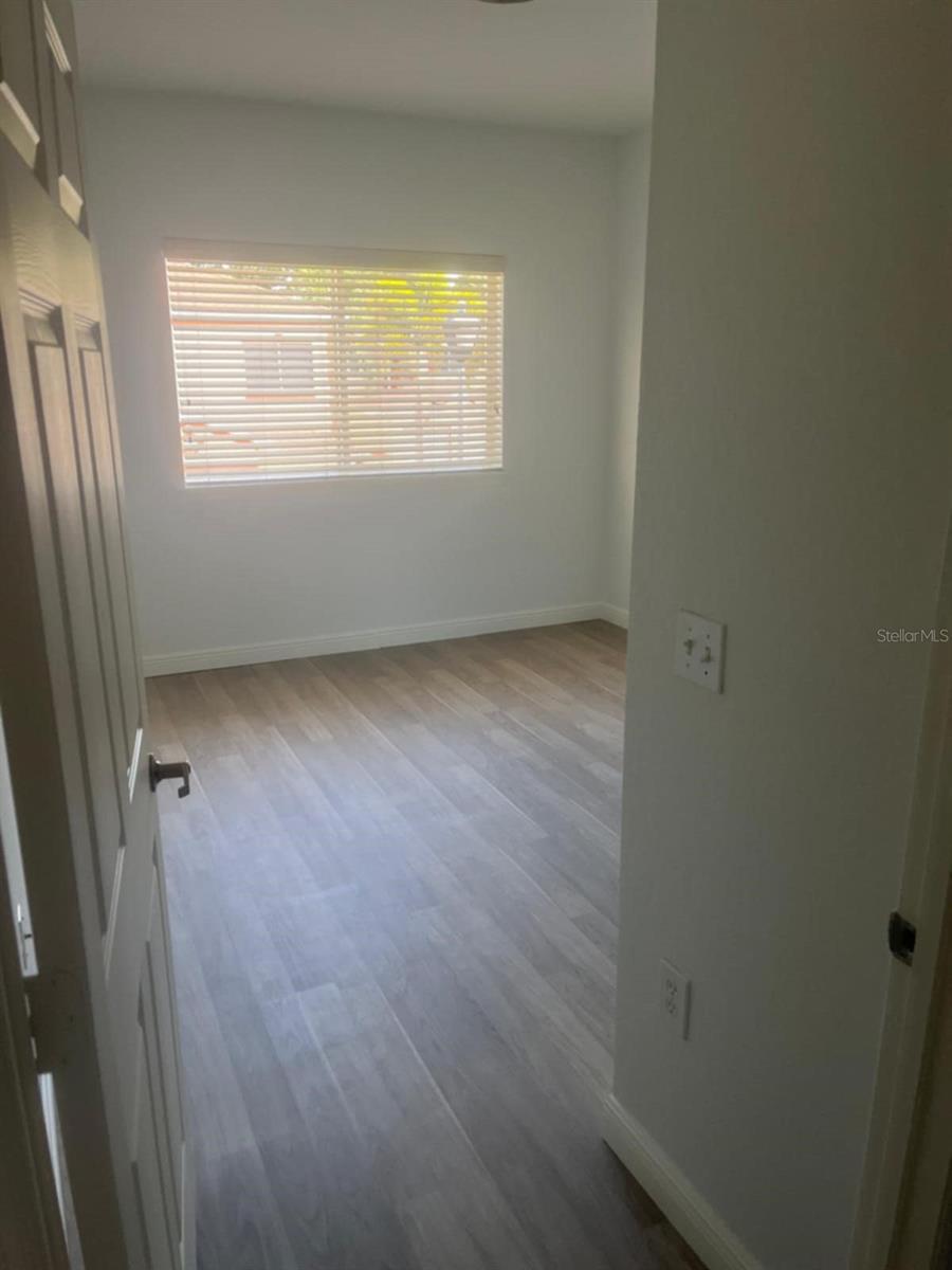 Image 16 of 20 For 3962 Mediterranea Circle 423