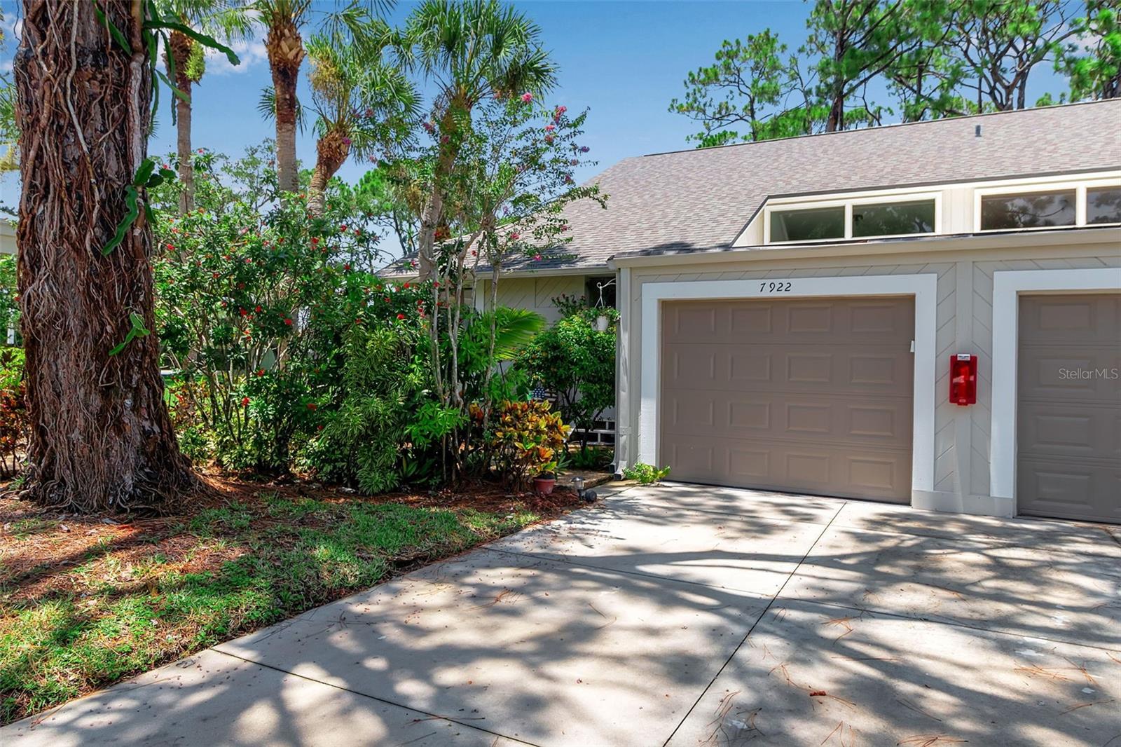 Details for 7922 Pinegrove Court 15, SARASOTA, FL 34238