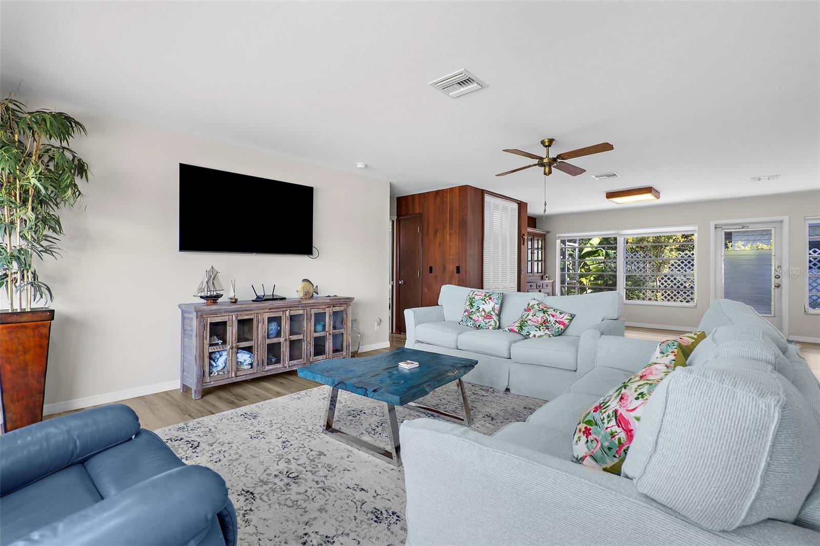 Image 12 of 42 For 600 Alhambra Road