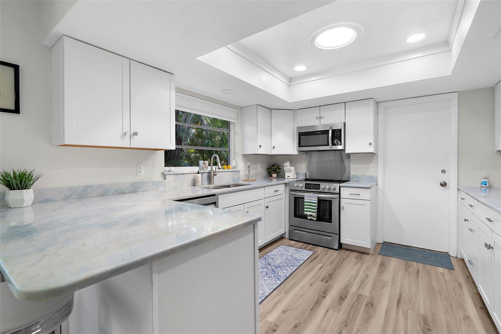 Image 13 of 42 For 600 Alhambra Road