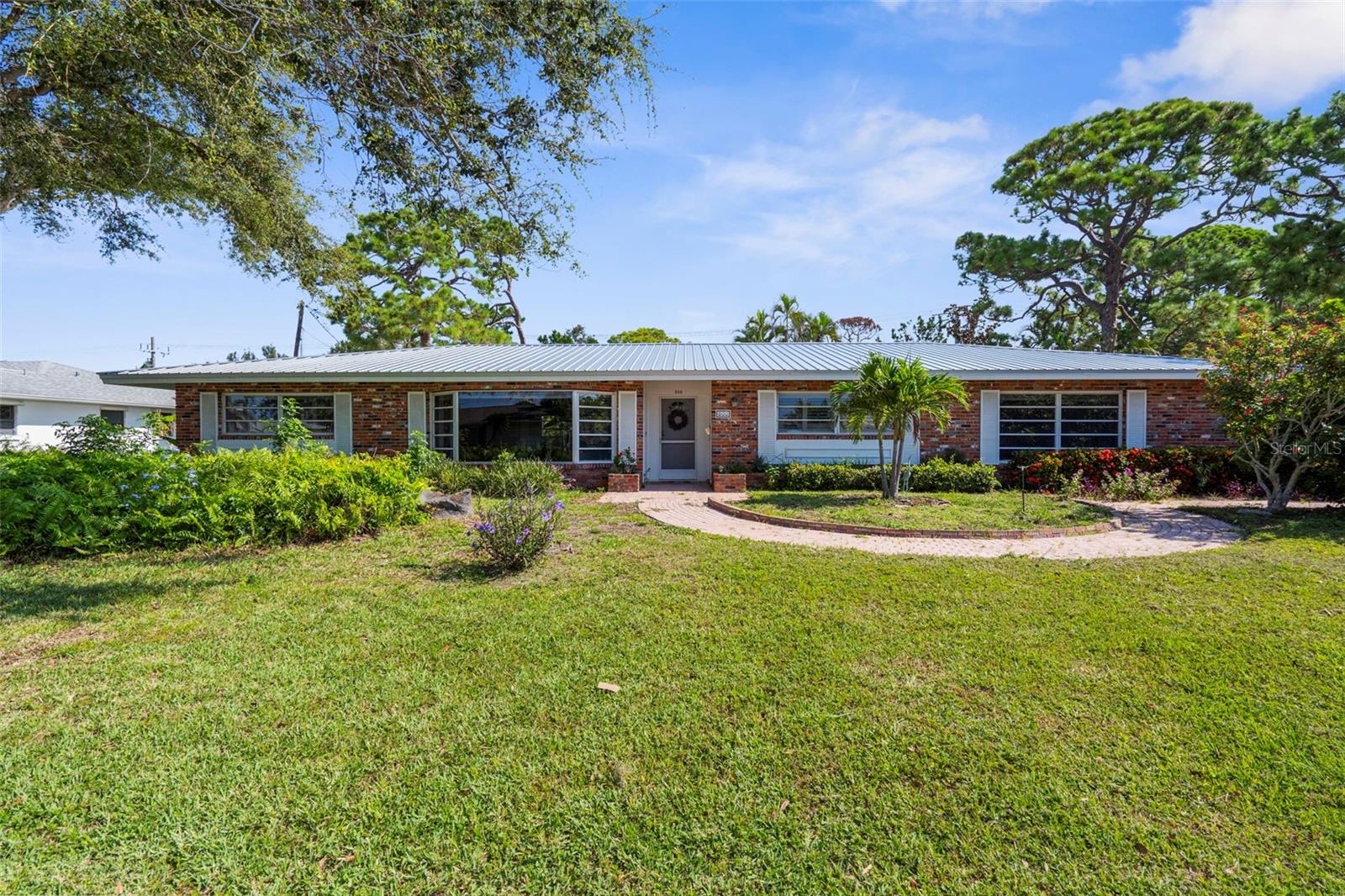 Image 2 of 42 For 600 Alhambra Road
