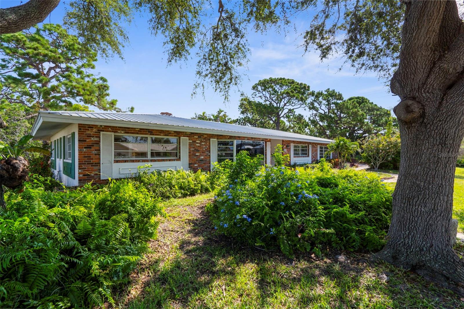 Image 3 of 42 For 600 Alhambra Road